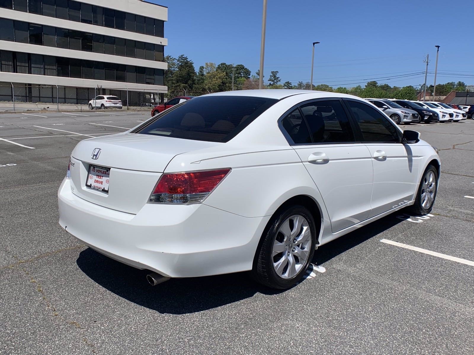 Pre-Owned 2009 Honda Accord Sdn LX FWD 4dr Car